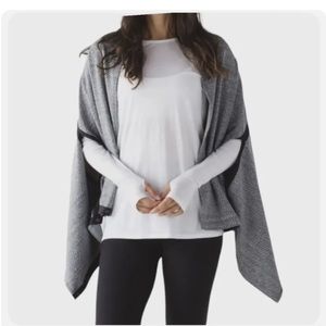 Lululemon Vinyasa Wrap Scarf Blanket